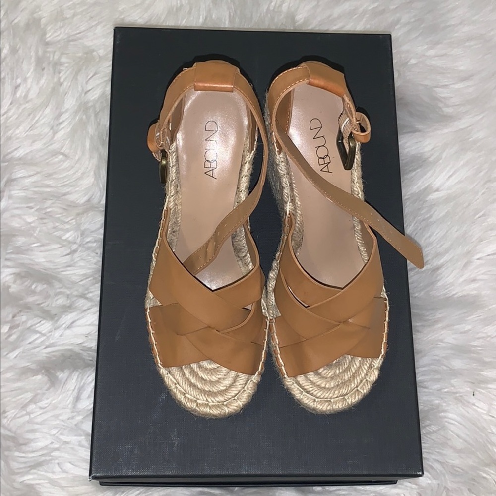 Size 5 (US) Abound wedges